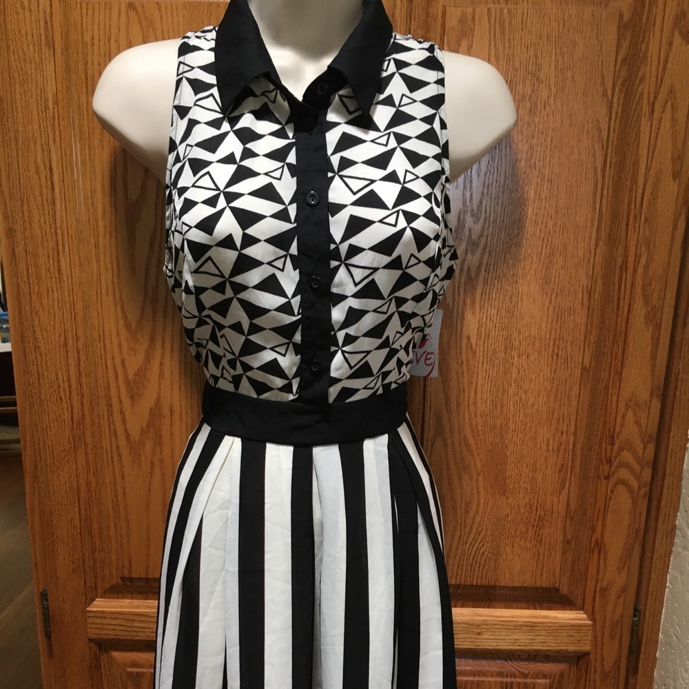NWT Monteau Dress size L
